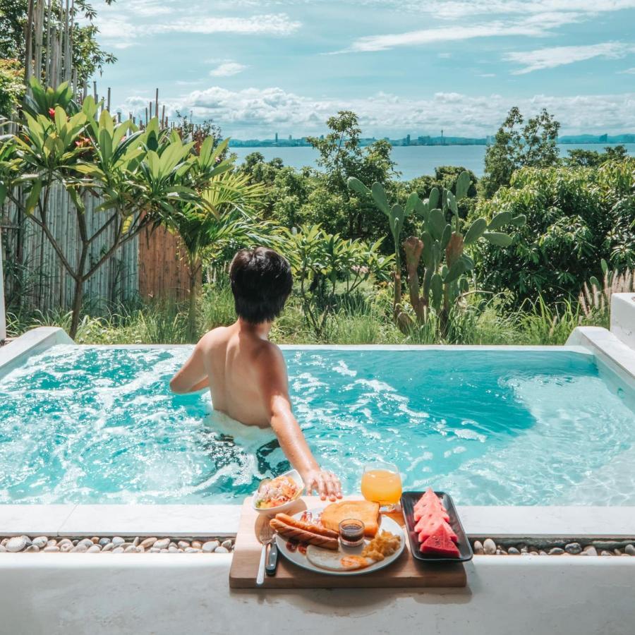 Myth Koh Larn Resort Bar And Bistro エクステリア 写真